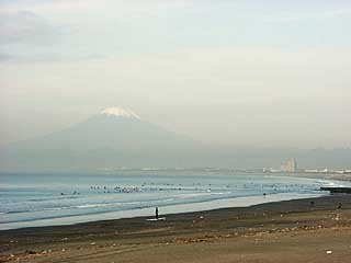富士山はガスっていてくっきり見えませんでした。